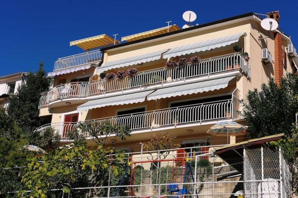 Apartments And Rooms With Parking Space Rabac, Labin - 12368 ภายนอก รูปภาพ